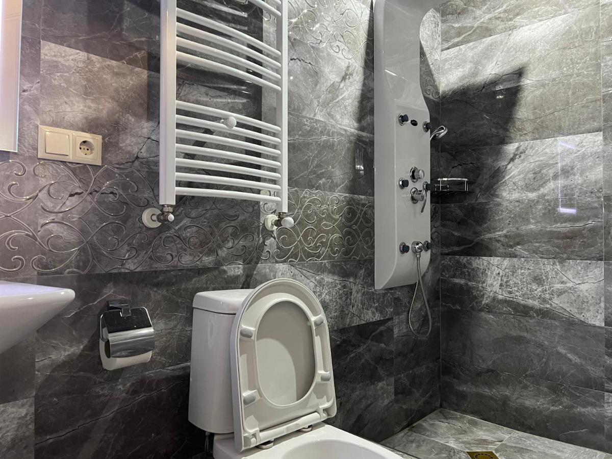 Cosy Apartment In The City Centre Tiflis Exterior foto